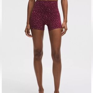 Align No Line HR Short 4" - Heart Scatter Dot Print Candy Cloud Burgundy Bay